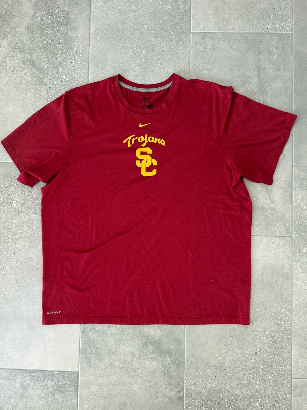 Nike Men's USC Trojans Cardinal Red Short Sleeve Tee with Yellow Logo